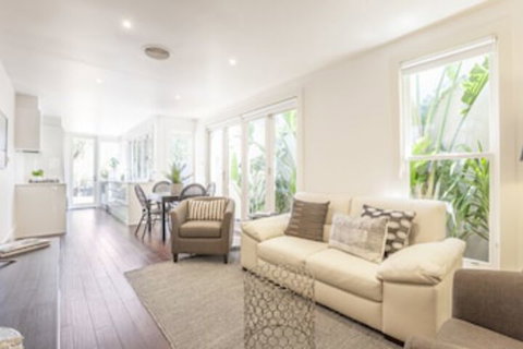 BOUTIQUE STAYS - South Yarra Lane - Accommodation Perth 0