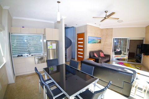 Sun Worship Crescent Head - Accommodation Perth 3