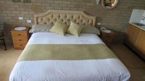 Beachview Motel Adults Only - Accommodation Perth 6