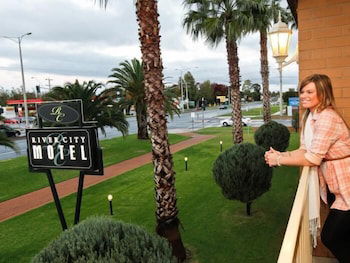 River City Motel - Accommodation Perth 0