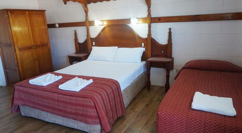Yongala Lodge By The Strand - Accommodation Perth 3