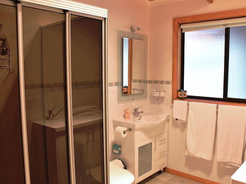 Hazards House - Accommodation Perth 2