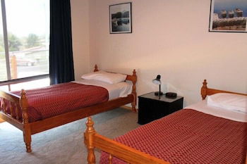 Hazards House - Accommodation Perth 0