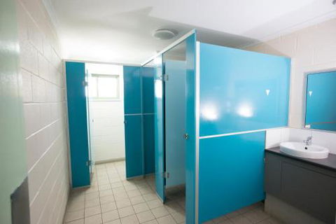 Manta Lodge YHA & Scuba Centre - Accommodation Perth 2