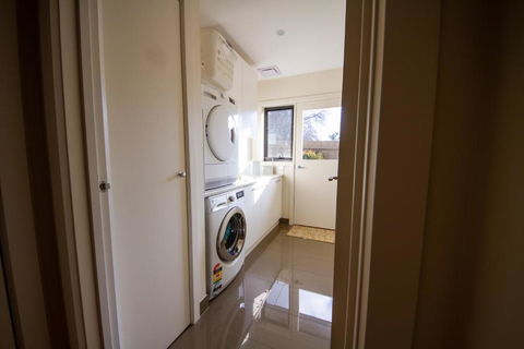 Champagne Stays Apartment - Perth Resorts 2