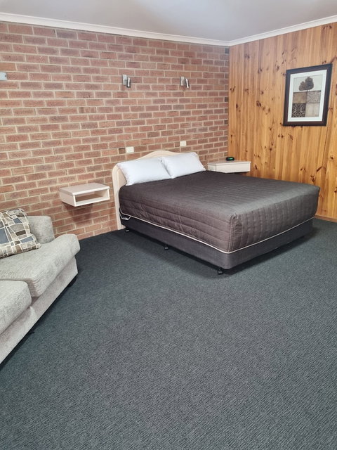 Country Roads Motor Inn Naracoorte - Accommodation Perth 5