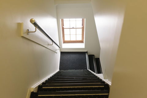 Mad Monkey Backpackers On Broadway - Adults Only - Perth Resorts 1