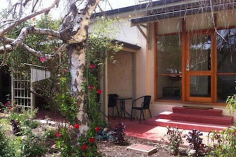 A Secret Garden - Accommodation Perth 0