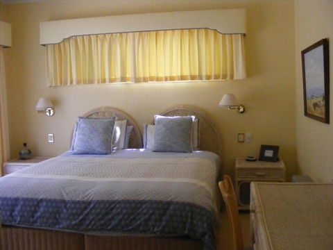 The Lookout - Accommodation Perth 6