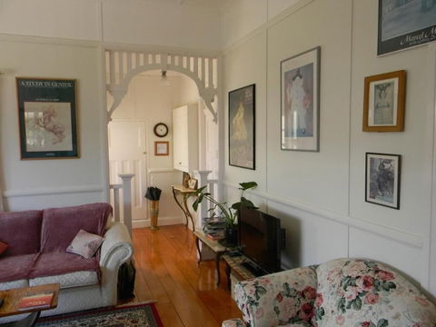 Glenellen Bed And Breakfast - Accommodation Perth 5