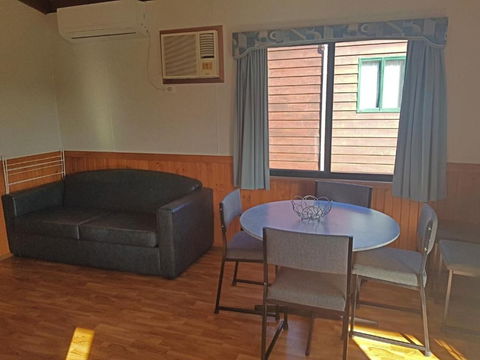 Riverglen Holiday Park - Accommodation Perth 6