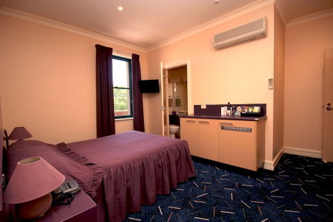 Mitchell River Tavern - Accommodation Perth 5