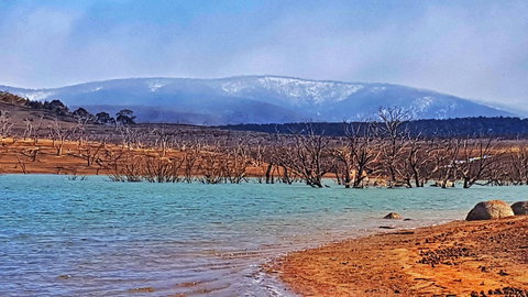 Snowy Mountains Resort And Function Centre - Perth Resorts 3