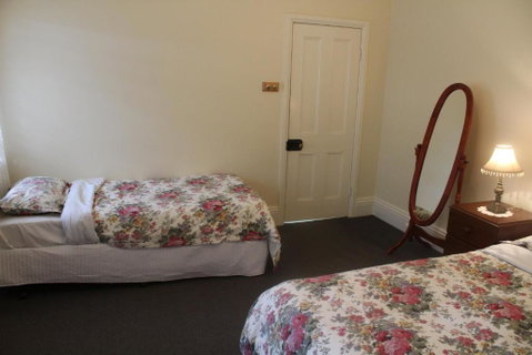 Benambra Bed & Breakfast - Accommodation Perth 6