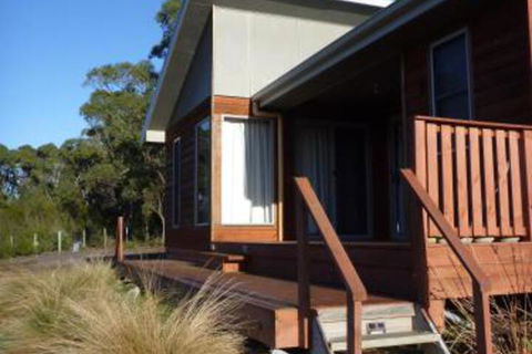 Yakkalla Holiday Cottage - Accommodation Perth 0