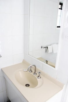 Miriam Vale Motel - Perth Resorts 5