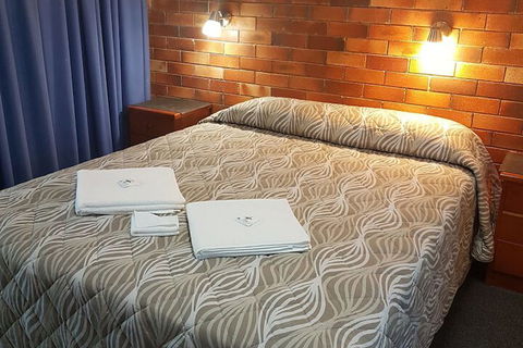 Avocado Motor Inn - Perth Resorts 7
