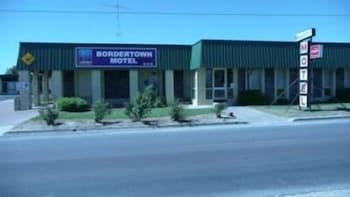 Bordertown Motel - Perth Resorts 4