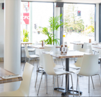 Mermaid Beach Tavern - Perth Resorts