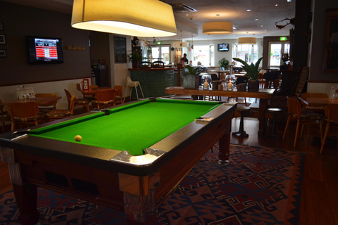 Royal Hotel Bowral - Perth Resorts 4