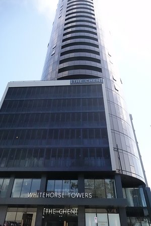Golden Lily - Accommodation Perth 0