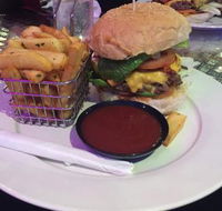 DJ's Diner and Bar - Perth Resorts