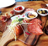 Cattinalla's Caffe  Wine Bar - Accommodation Perth