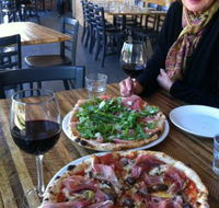 Bastoni Pizzeria - Perth Resorts