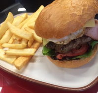 Drouin PizzaBurger Lounge - Perth Resorts