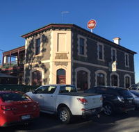 Coach and Horses Inn - Perth Resorts