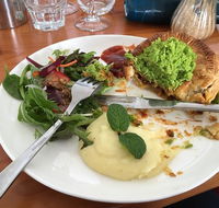 Lake Edge Cafe - Accommodation Perth