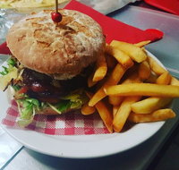 Upper Murray Pizza  Cinema - Perth Resorts