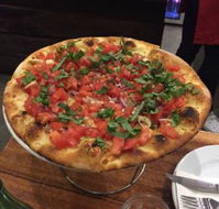 Fratelli's Wood Fired Pizza - Accommodation Perth