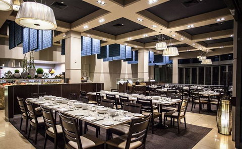 Waves Buffet Restaurant - Perth Resorts 1