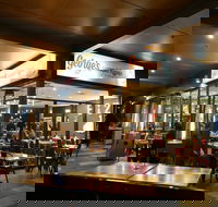 George's Gourmet Pizzeria - Accommodation Perth