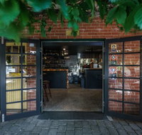 Vine And Tap - Perth Resorts