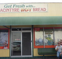 MacIntyre Hot Bread Shop - Perth Resorts