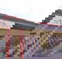 Serrated Tussock Cafe - Perth Resorts
