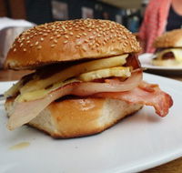 Huskisson Bakery  Cafe - Perth Resorts