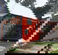 Moon River Cafe - Perth Resorts
