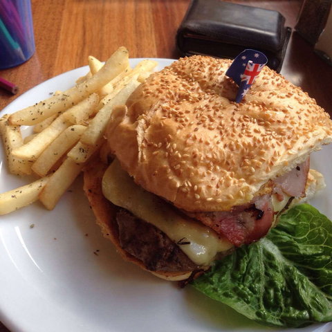 The Red Parrot Cafe - Perth Resorts 0