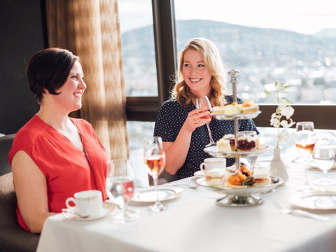 The Point Revolving Restaurant - Accommodation Perth 2