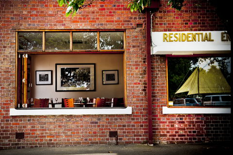Elephant And Castle Hotel - Accommodation Perth 2