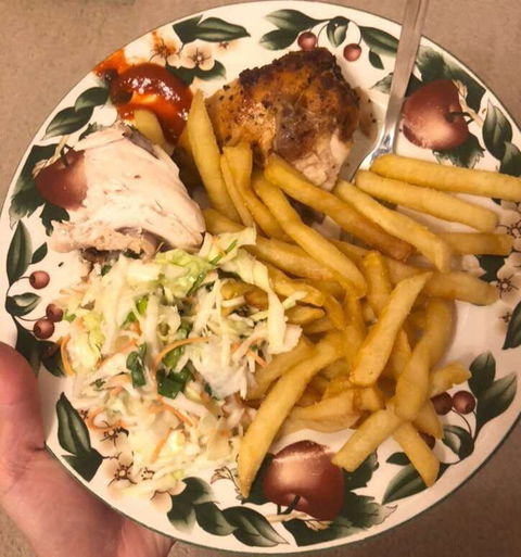 Pinewood Chicken Bar - Perth Resorts 0