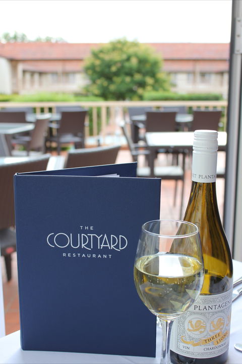 The Courtyard Restaurant - Accommodation Perth 0