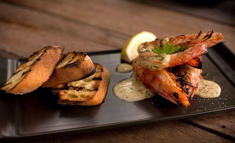 Clifford's Grill & Lounge - Perth Resorts 3
