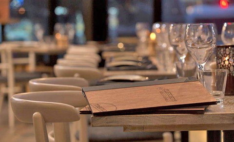 Clifford's Grill & Lounge - Perth Resorts 7