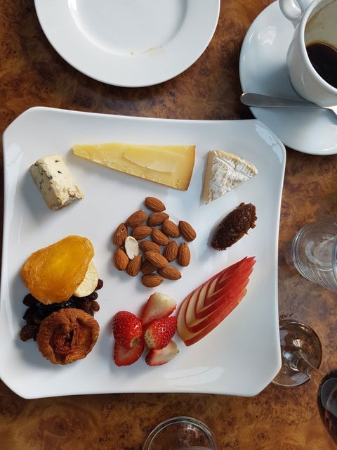 Feast On Murray - Perth Resorts 6