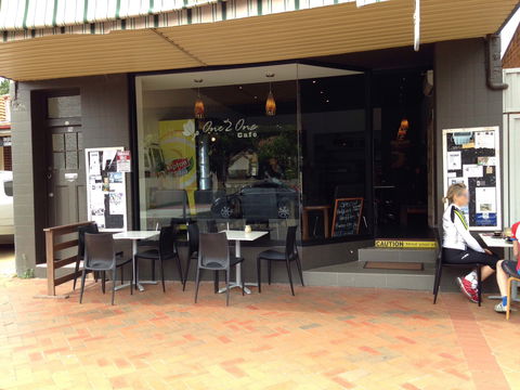One 2 One Cafe - Accommodation Perth 0