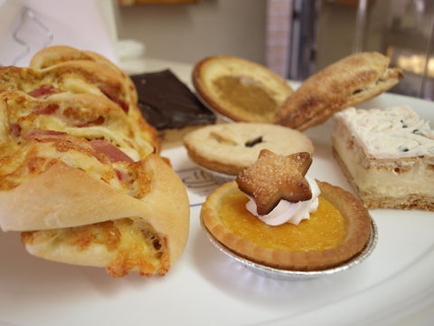 AJ's Hotbake - Accommodation Perth 0